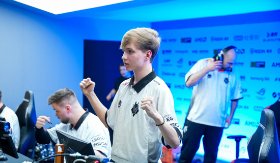 RNG公布夏季赛名单，新上单的名字亮了！