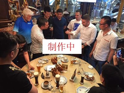 爆发而是把